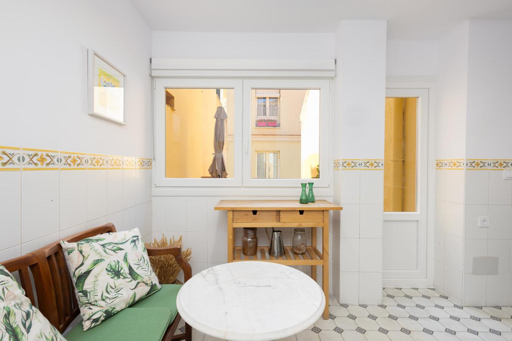 C92 - Rustic Two Bedrooms Apartment With Terrace Malaga Exterior photo